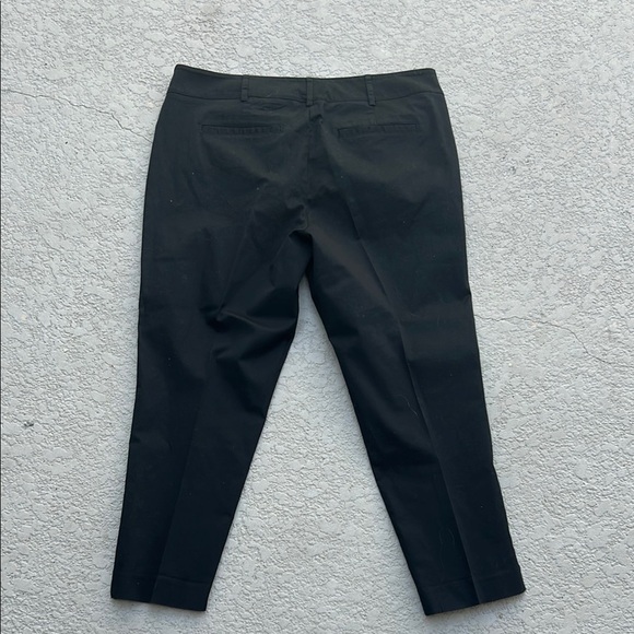 Classic Black Cropped Pants - Picture 6 of 6
